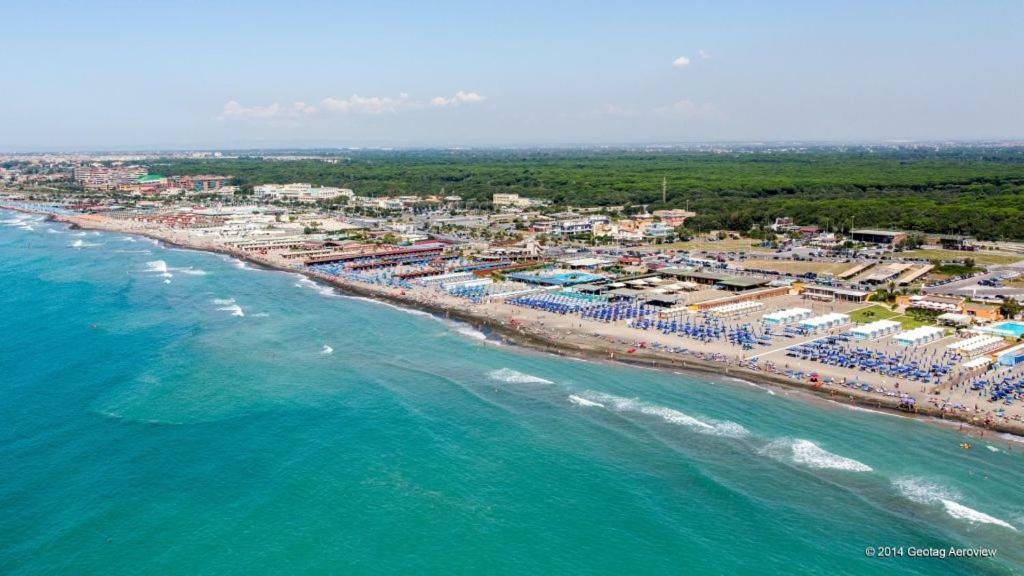 Attico Lux Apartment Lido di Ostia Exterior foto